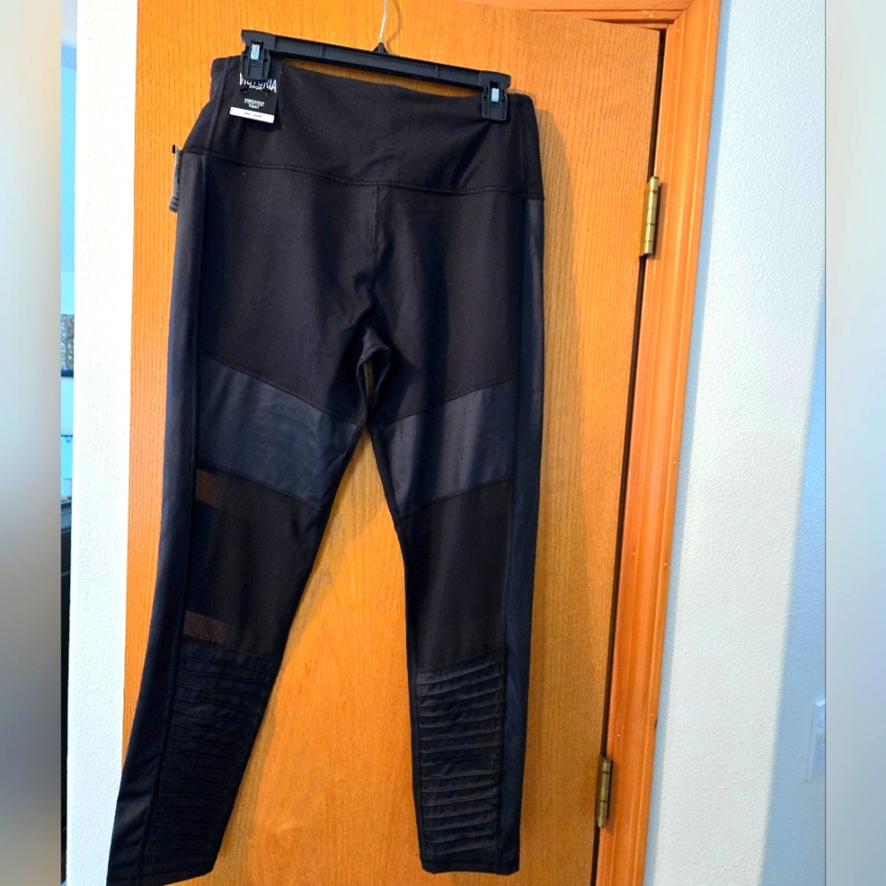 Victoria Secret sport leggings